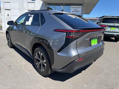 2025 Toyota bZ4X XLE