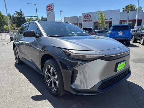 2025 Toyota bZ4X XLE