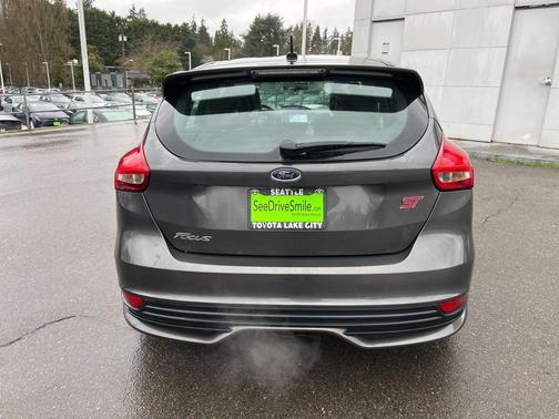 2017 Ford Focus ST ST