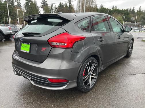 2017 Ford Focus ST ST