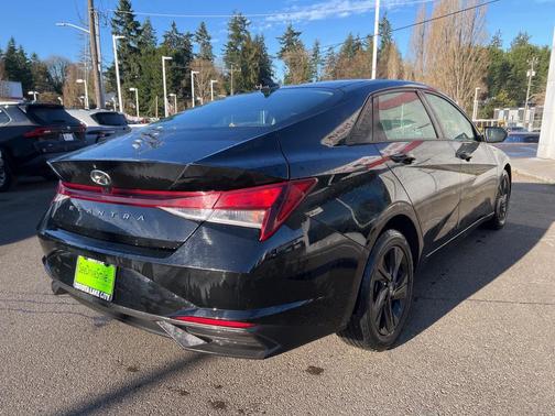 2021 Hyundai ELANTRA SEL