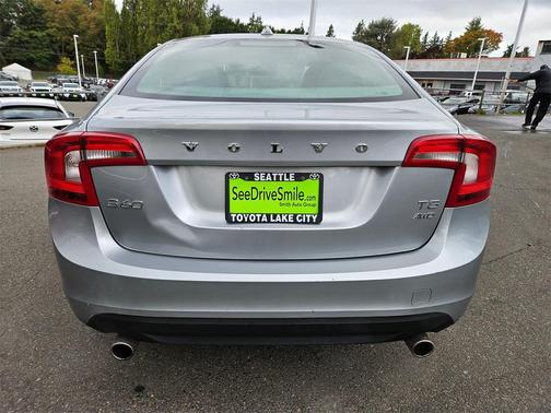2013 Volvo S60 T5 Premier