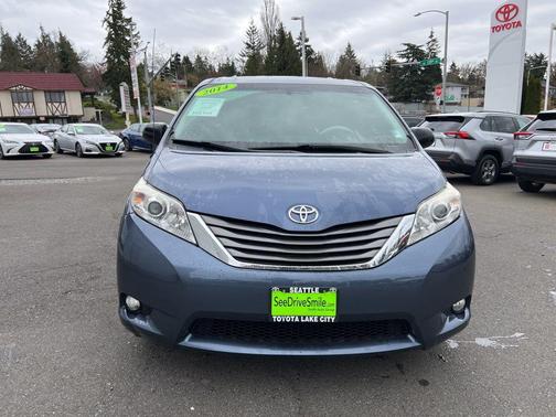 2014 Toyota Sienna XLE