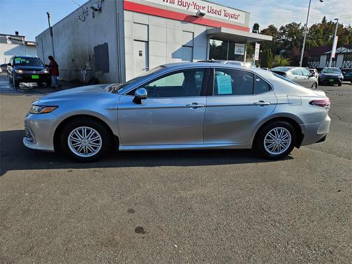 2021 Toyota Camry LE
