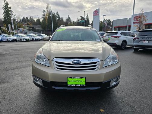 2010 Subaru Outback 2.5 i Premium