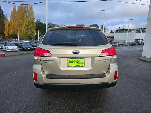 2010 Subaru Outback 2.5 i Premium