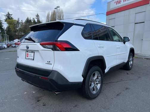 2023 Toyota RAV4 Hybrid LE