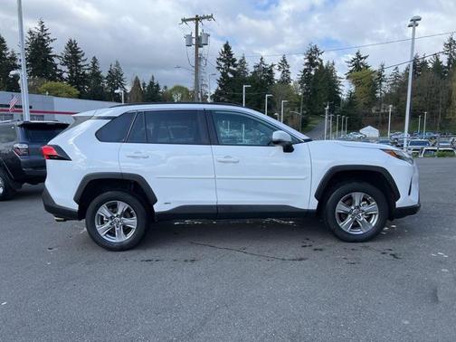 2023 Toyota RAV4 Hybrid LE