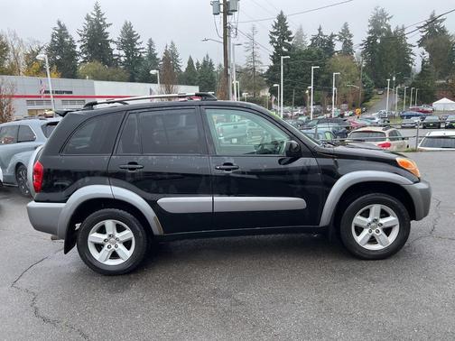 2005 Toyota RAV4 Base