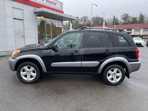 2005 Toyota RAV4 Base