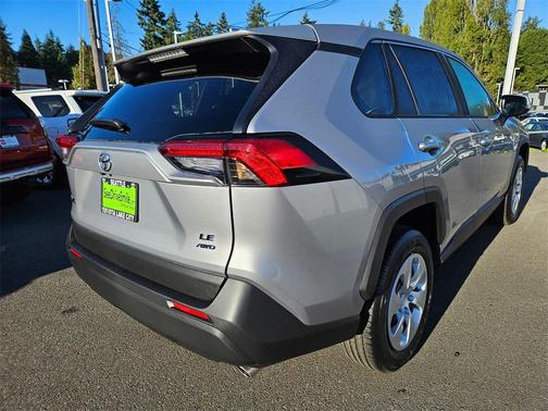 2025 Toyota RAV4 LE