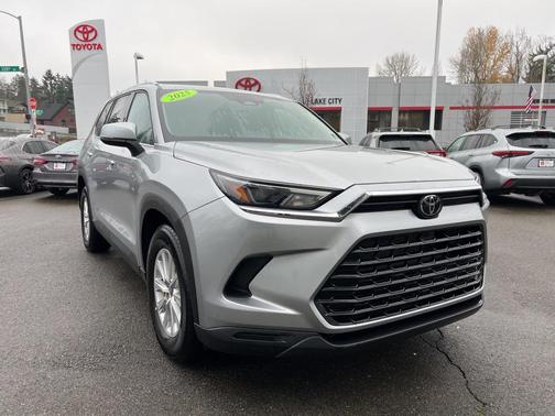 2025 Toyota Grand Highlander XLE