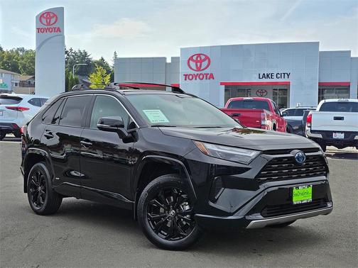2023 Toyota RAV4 Hybrid SE