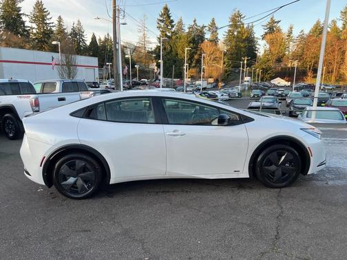 2026 Toyota Prius LE