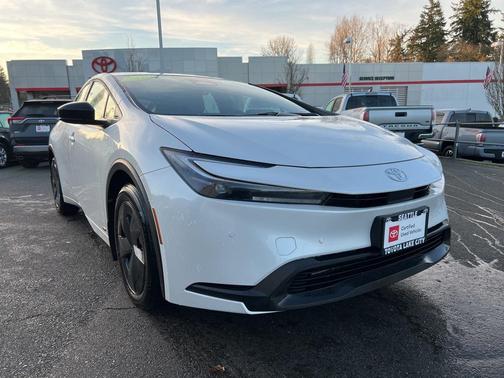 2026 Toyota Prius LE