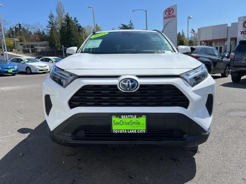 2023 Toyota RAV4 Hybrid LE
