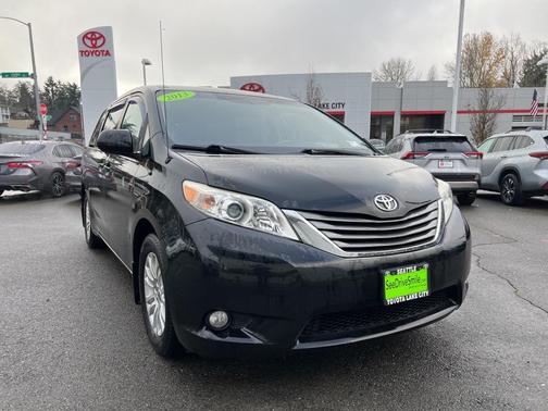 2013 Toyota Sienna XLE