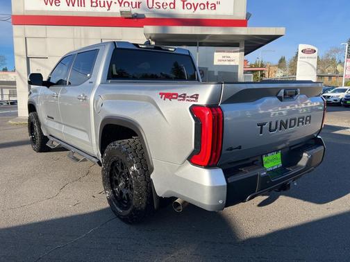 2022 Toyota Tundra SR5