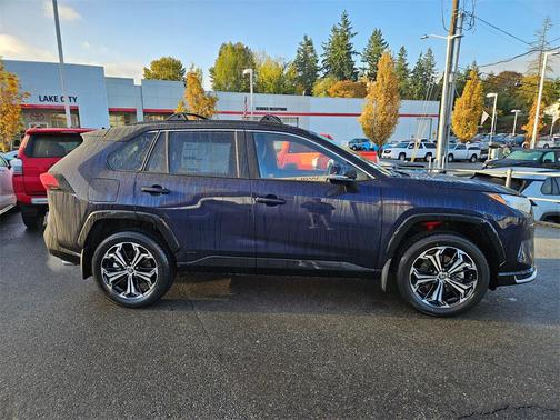 2025 Toyota RAV4 Hybrid SE