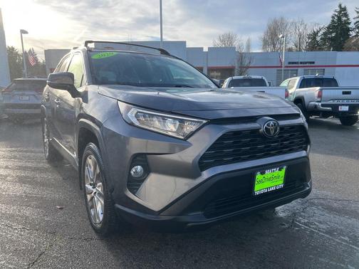 2020 Toyota RAV4 XLE Premium