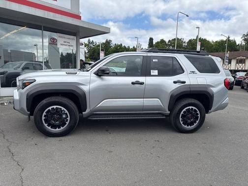 2025 Toyota 4Runner TRD Off Road