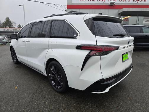 2021 Toyota Sienna XSE 7 Passenger