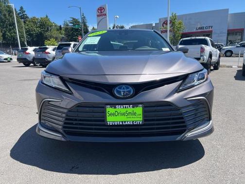 2022 Toyota Camry LE