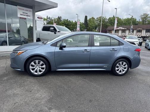 2025 Toyota Corolla Hybrid LE