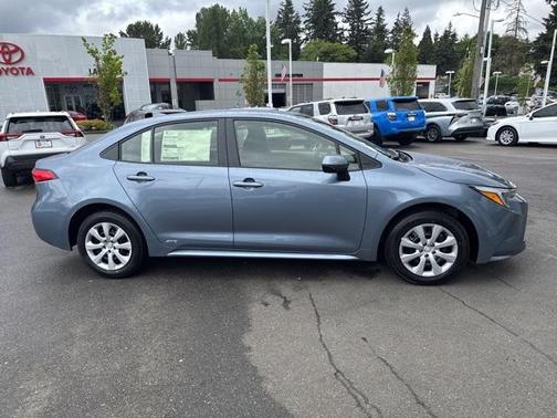 2025 Toyota Corolla Hybrid LE