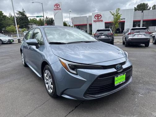 2025 Toyota Corolla Hybrid LE