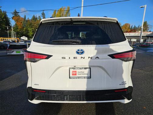 2023 Toyota Sienna XSE 7 Passenger