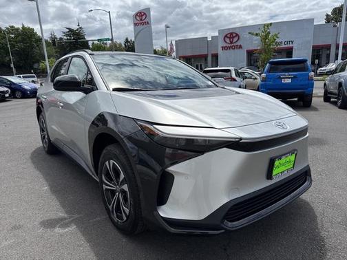 2025 Toyota bZ4X XLE