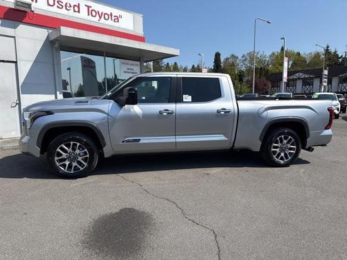 2025 Toyota Tundra Hybrid 1794 Edition