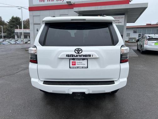 2022 Toyota 4Runner SR5