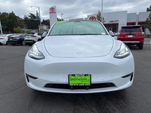 2022 Tesla Model Y Long Range Dual Motor All-Wheel Drive
