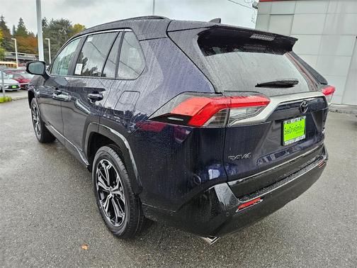 2025 Toyota RAV4 Hybrid SE