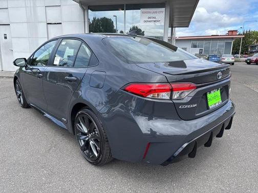 2025 Toyota Corolla Hybrid SE