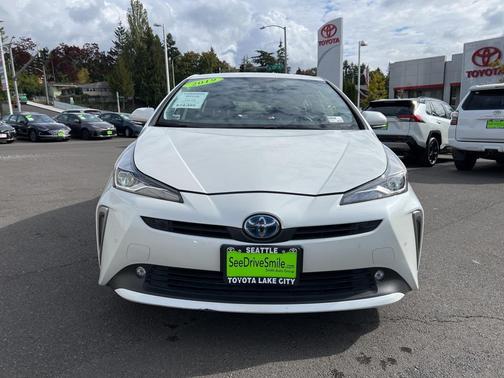 2019 Toyota Prius LE
