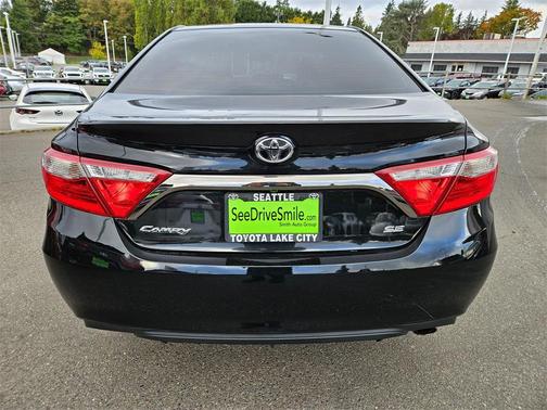 2015 Toyota Camry SE
