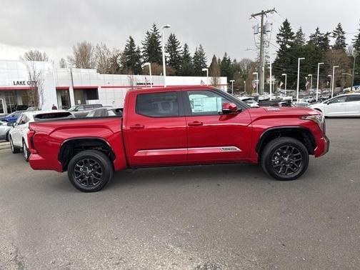 2025 Toyota Tundra Hybrid Platinum