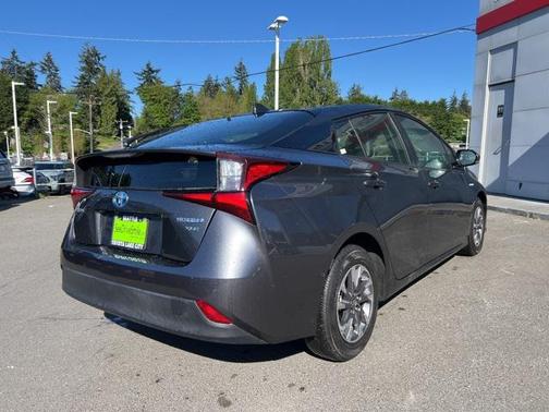 2019 Toyota Prius LE