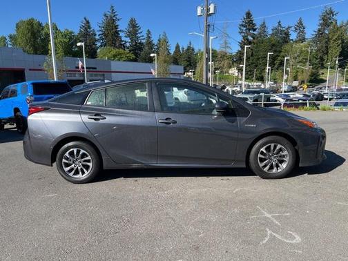 2019 Toyota Prius LE