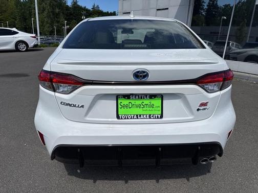 2025 Toyota Corolla Hybrid SE