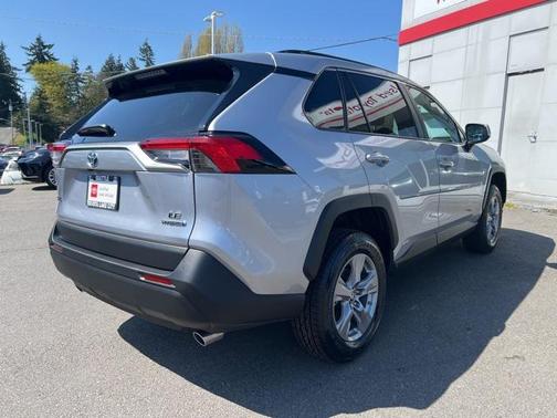 2023 Toyota RAV4 Hybrid LE