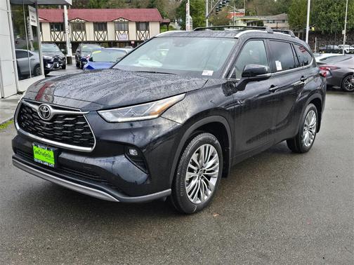 2026 Toyota Highlander Platinum