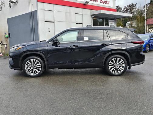 2026 Toyota Highlander Platinum