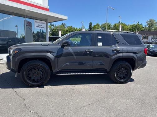 2025 Toyota 4Runner TRD Off Road