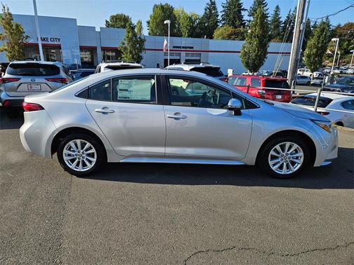 2026 Toyota Corolla Hybrid XLE