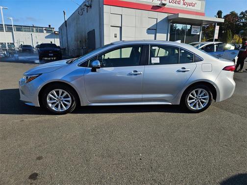 2026 Toyota Corolla Hybrid XLE