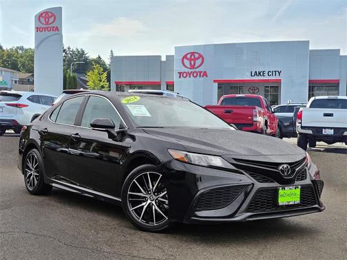 2024 Toyota Camry LE